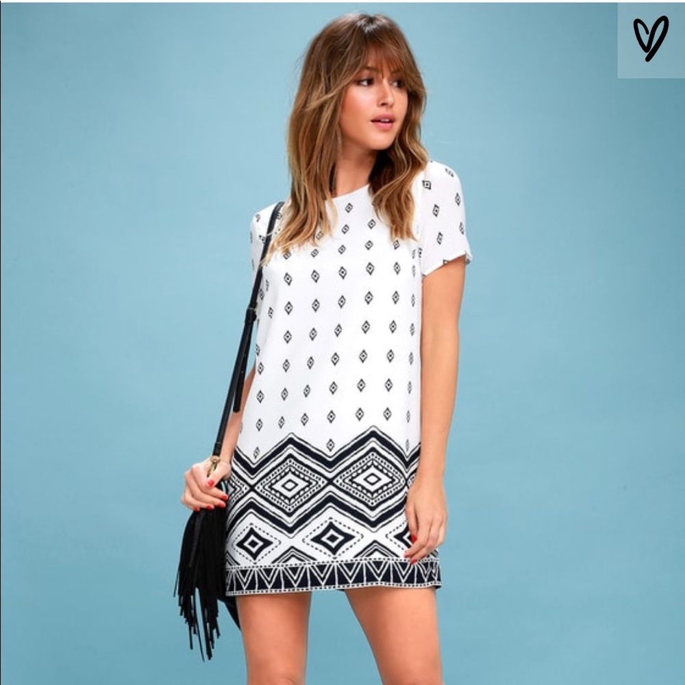 NEW LULUS Navy Blue and White Print Shift Dress - Picture 1 of 7